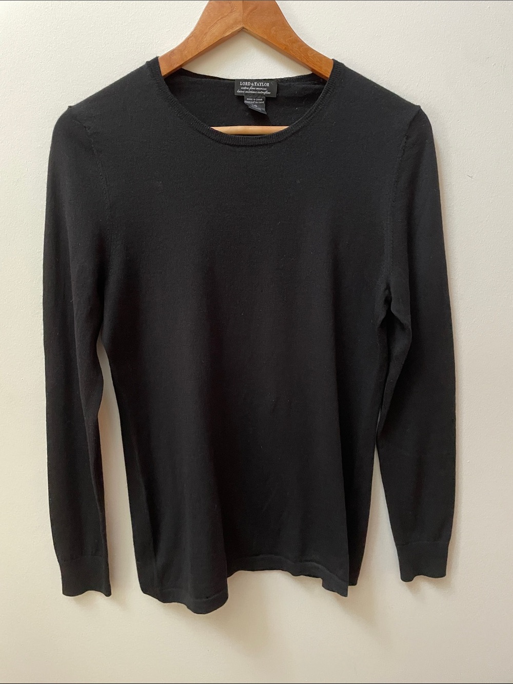 Lord & Taylor Black Merino Wool Long-Sleeve Crewneck Knit top